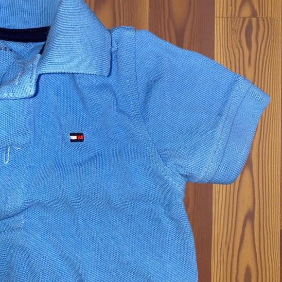 Tommy Hilfiger 18M Light Blue Polo Baby Onesie - Picture 3 of 8